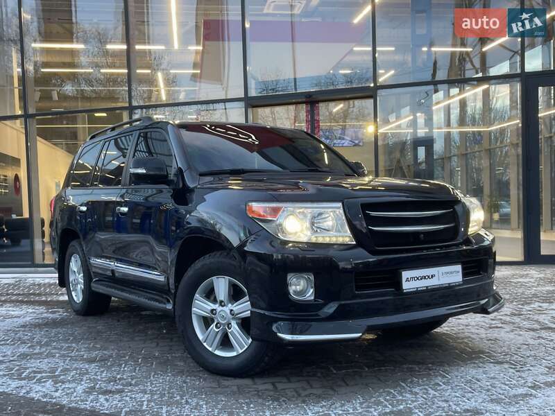 Toyota Land cruiser (2012)