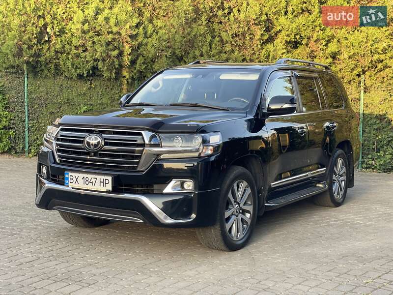 Toyota Land cruiser (2017)