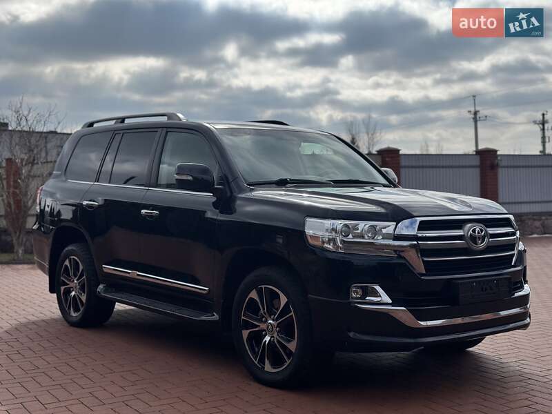 Toyota Land cruiser (2020)
