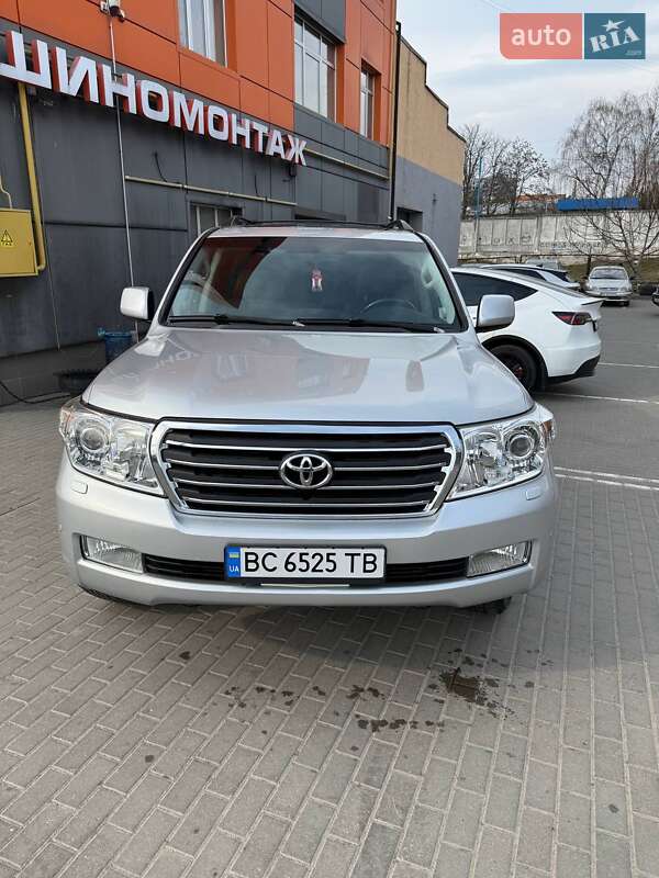 Toyota Land cruiser (2008)