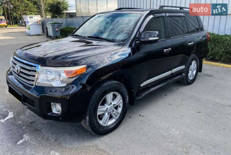 Toyota Land cruiser (2012)