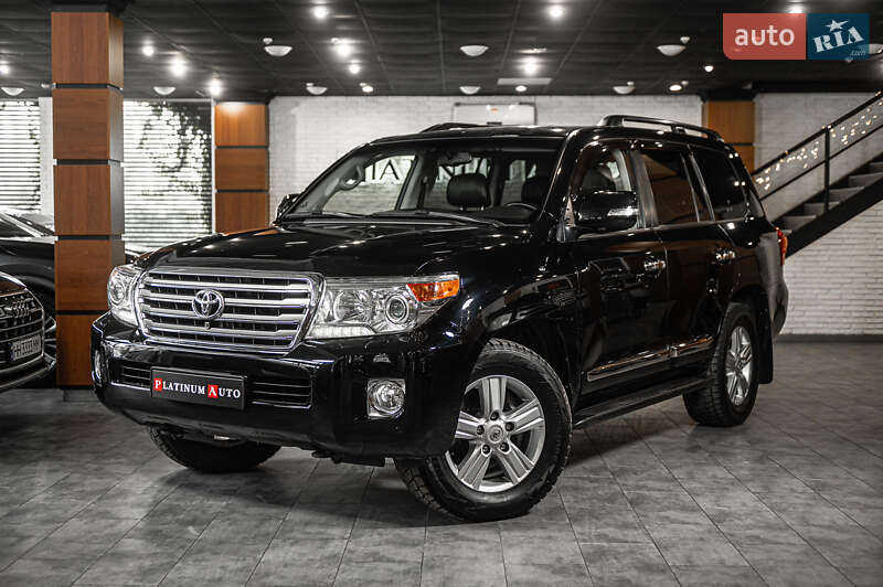 Toyota Land cruiser (2014)
