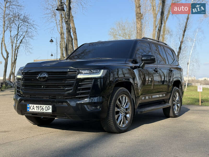 Toyota Land cruiser (2021)