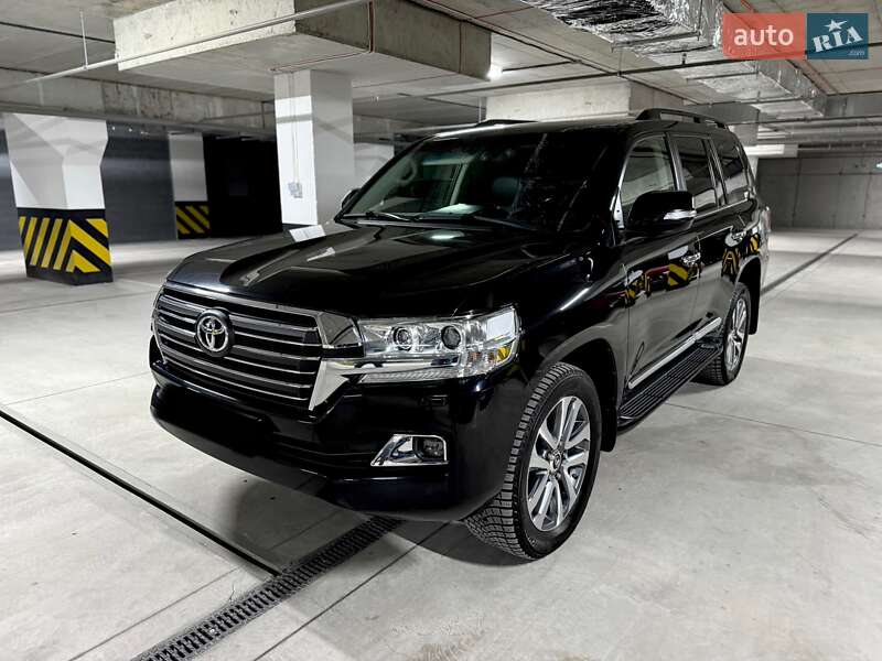Toyota Land cruiser (2021)