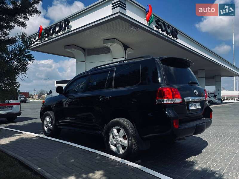 Toyota Land cruiser (2008)