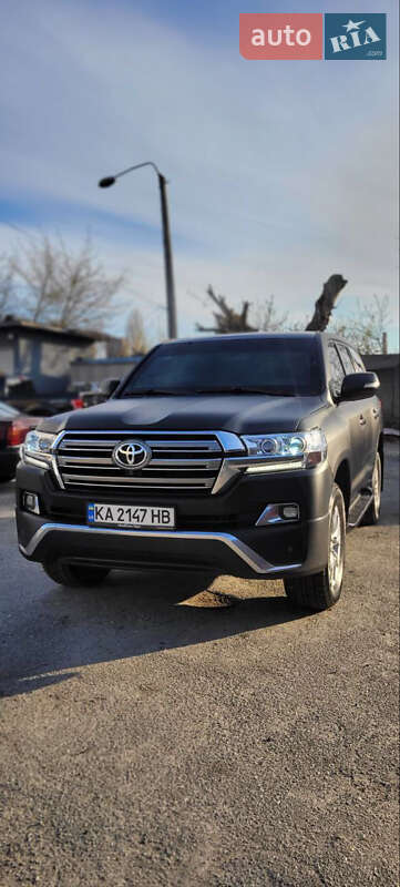 Toyota Land cruiser (2011)