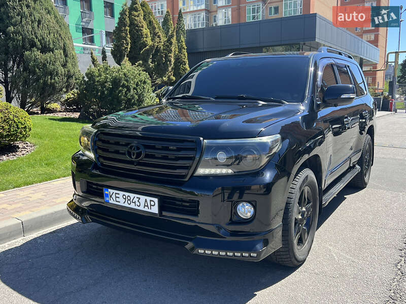 Toyota Land cruiser (2012)