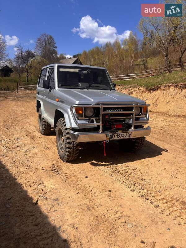 Toyota Land cruiser (1987)
