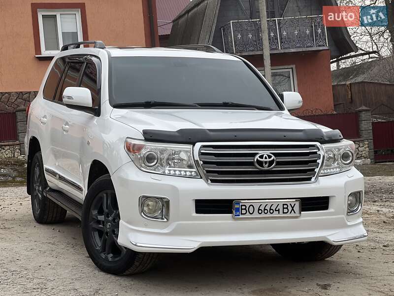Toyota Land cruiser (2011)
