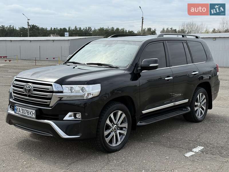 Toyota Land cruiser (2018)