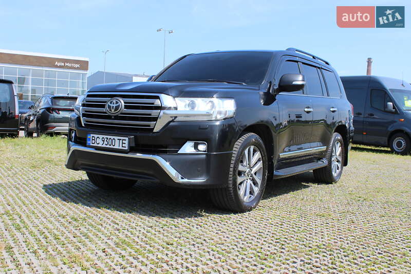 Toyota Land cruiser (2016)