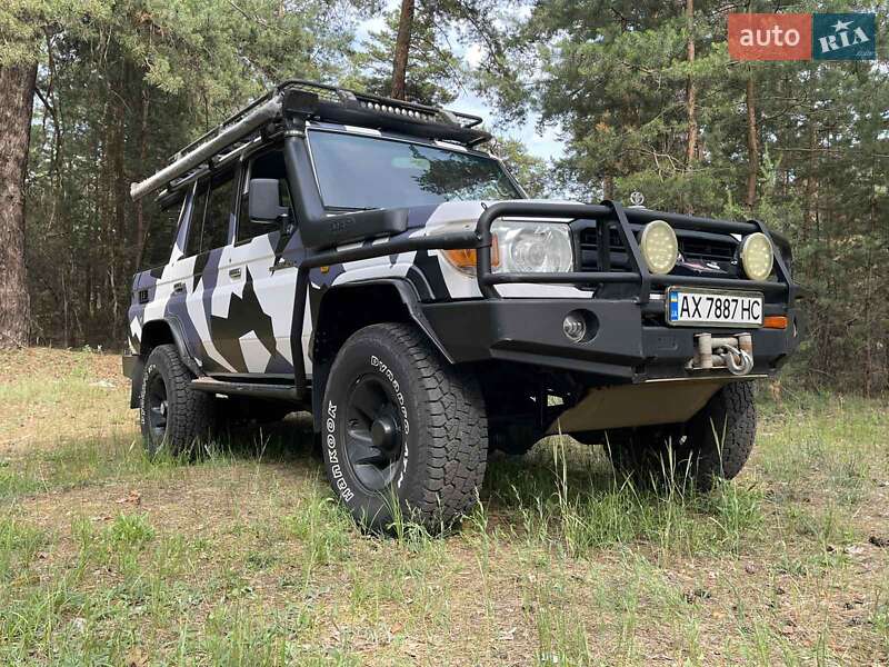 Toyota Land cruiser (2007)