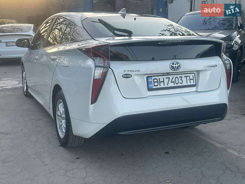 Toyota Prius (2016)