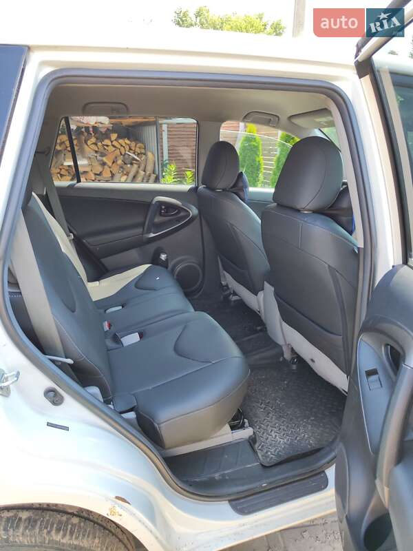 Toyota Rav4 ev (2014)