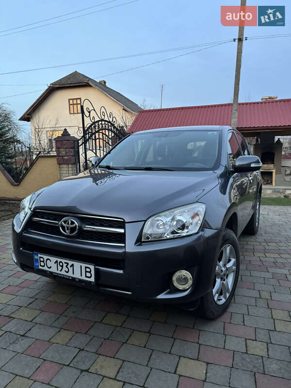 Toyota Rav4 (2009)