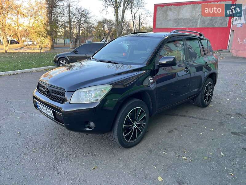 Toyota Rav4 (2008)