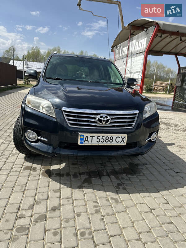 Toyota Rav4 (2011)