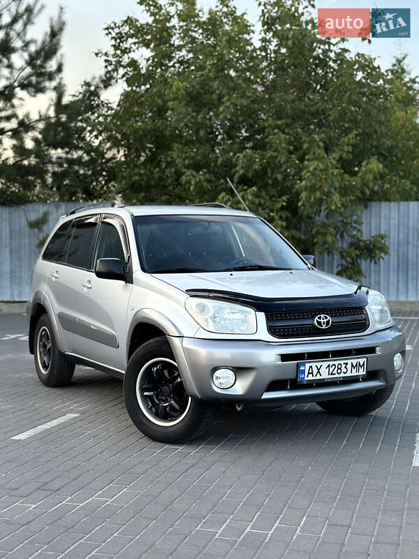 Toyota Rav4 (2004)
