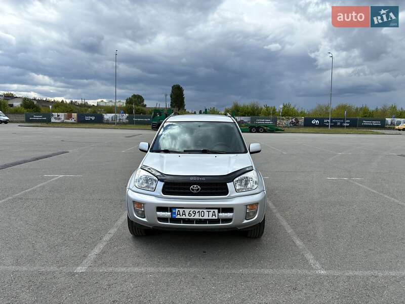 Toyota Rav4 (2003)