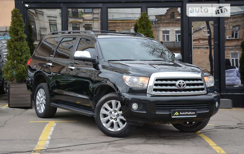 Toyota Sequoia (2008)