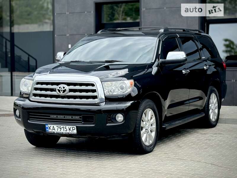 Toyota Sequoia (2010)