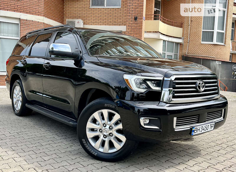 Toyota Sequoia (2011)
