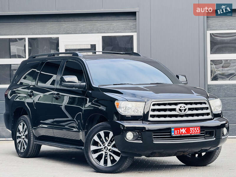 Toyota Sequoia (2013)