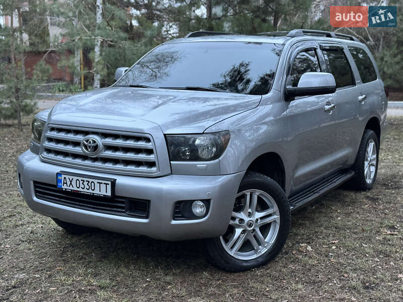 Toyota Sequoia (2008)