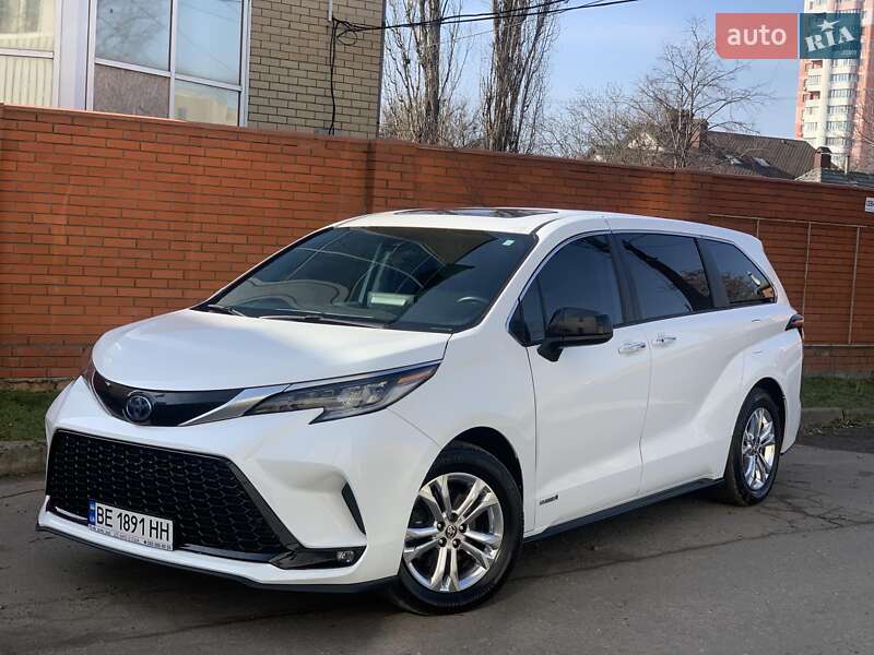 Toyota Sienna (2020)