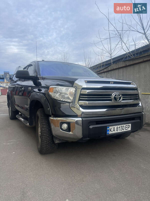 Toyota Tundra (2016)
