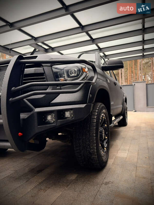 Toyota Tundra (2014)