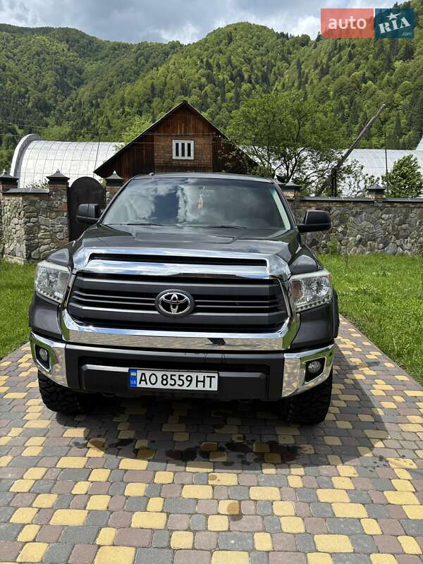 Toyota Tundra (2014)