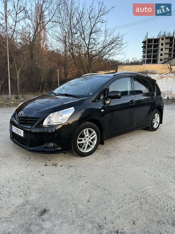 Toyota Verso (2010)