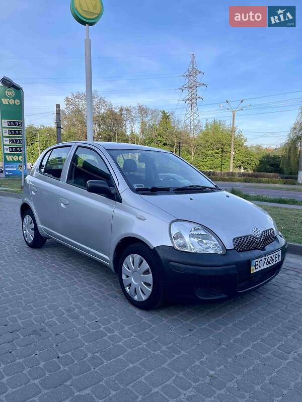 Toyota Yaris (2004)