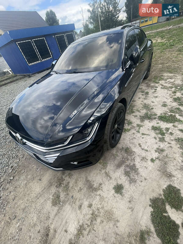 Volkswagen Arteon (2017)