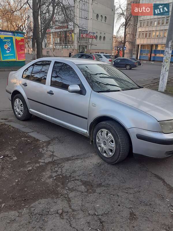 Volkswagen Bora (2003)