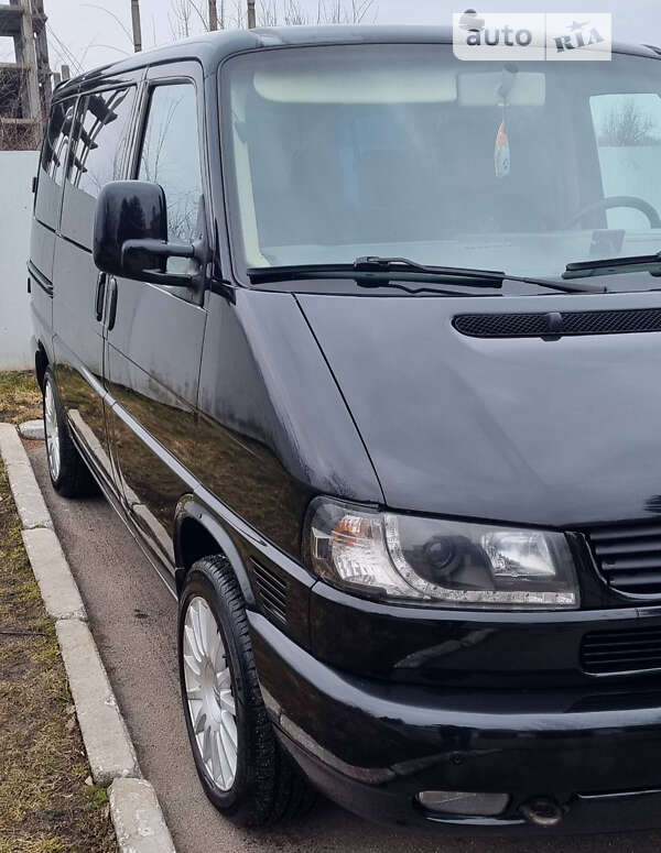Volkswagen Caravelle (2001)