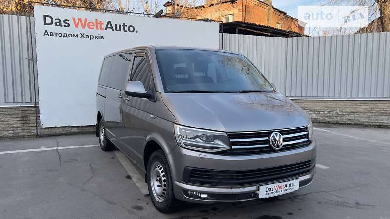 Volkswagen Caravelle (2015)