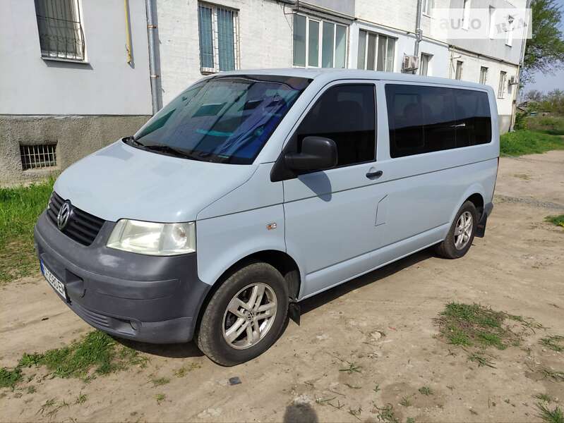 Volkswagen Caravelle (2009)