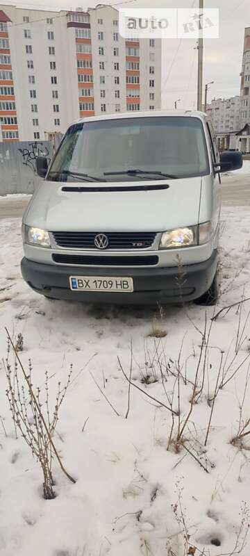 Volkswagen Caravelle (2002)