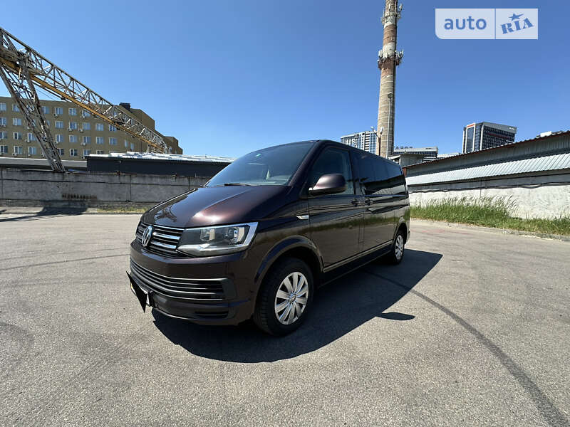 Volkswagen Caravelle (2016)