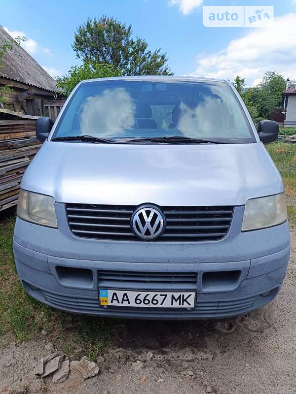 Volkswagen Caravelle (2008)