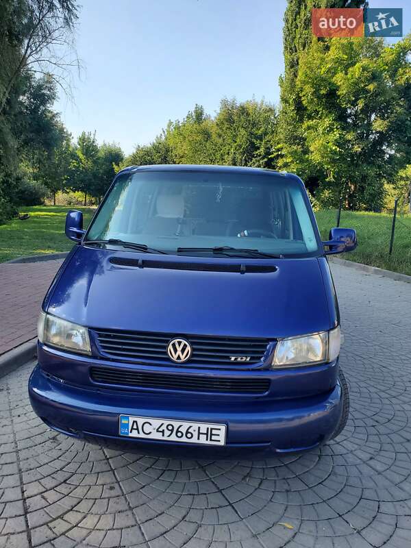 Volkswagen Caravelle (1996)