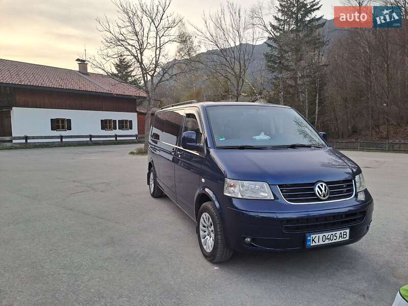 Volkswagen Caravelle (2006)