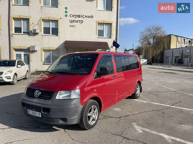 Volkswagen Caravelle (2004)