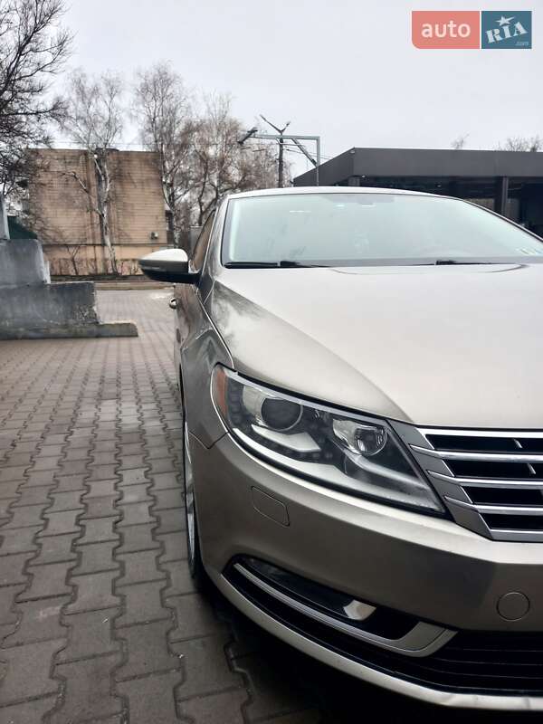 Volkswagen Cc - passat cc (2013)