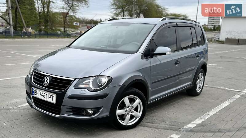 Volkswagen Cross touran (2009)