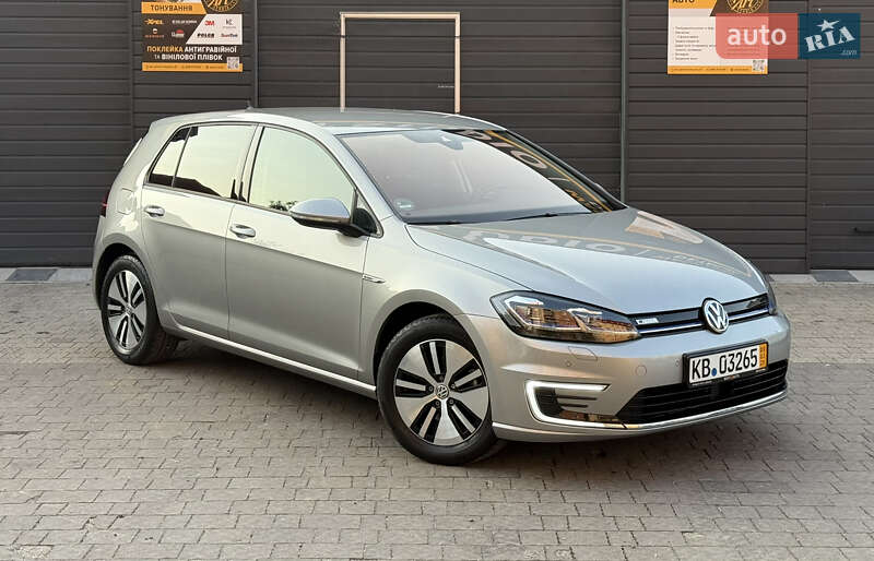 Volkswagen E-golf (2020)