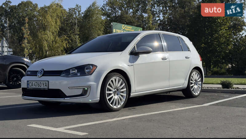 Volkswagen E-golf (2016)