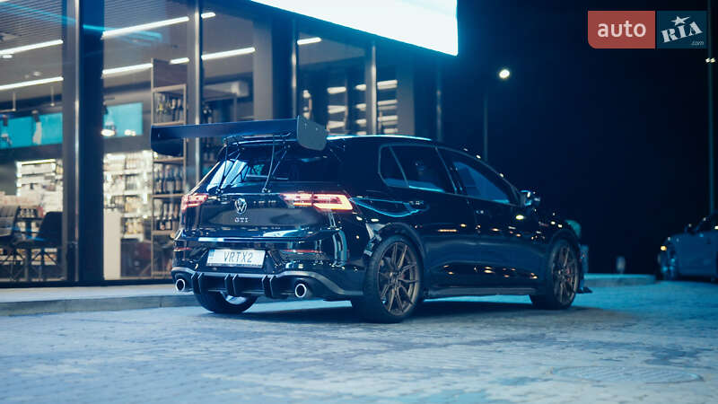 Volkswagen Golf gti (2021)